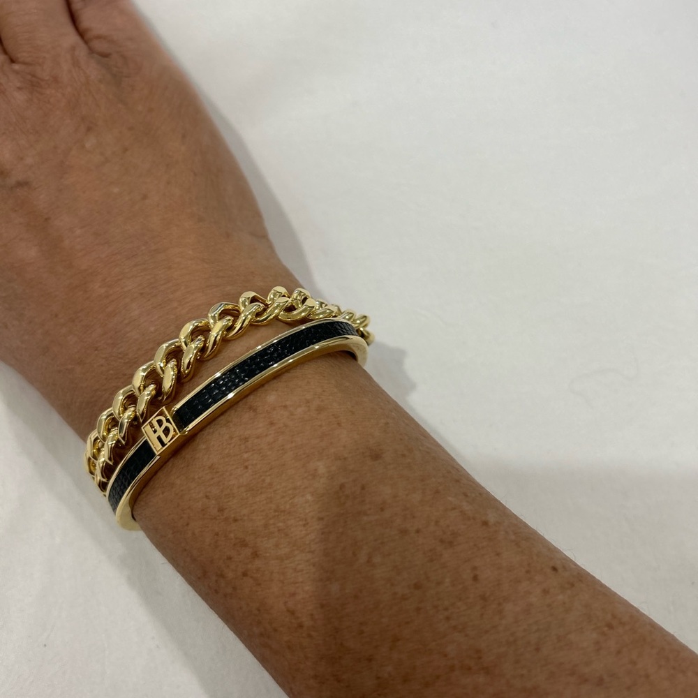 💰PRICE ⬇️•HENRI BENDEL New York • Gold Bangle w/ Chain Attached • - Picture 3 of 10